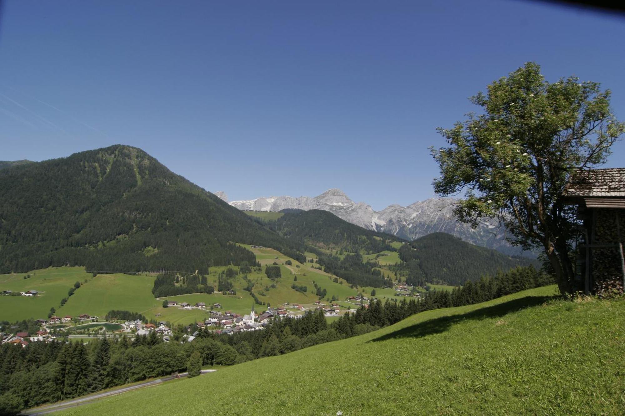 Gaestehaus Eder Hotell Sankt Martin am Tennengebirge Exteriör bild